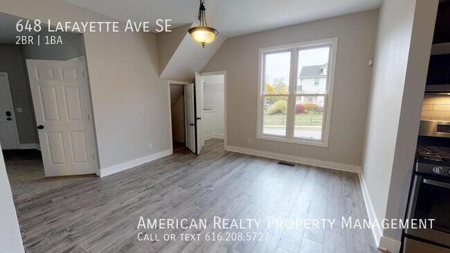Building Photo - 648 Lafayette Ave SE