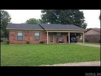 Building Photo - 13 Pheasant Run Dr