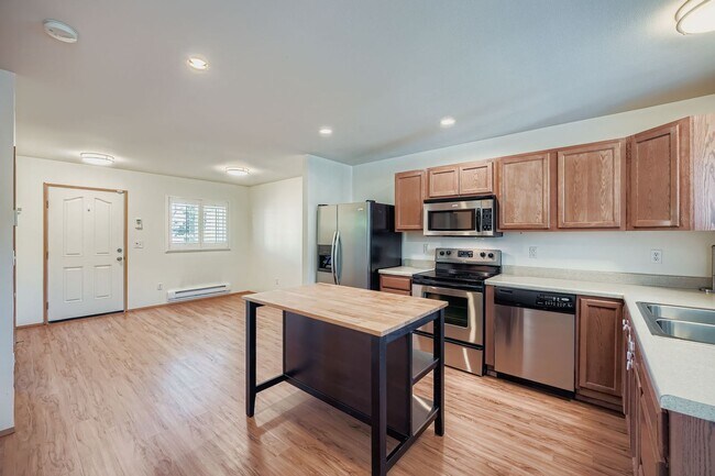 Building Photo - 3bd/1.5ba Snoqualmie Condo