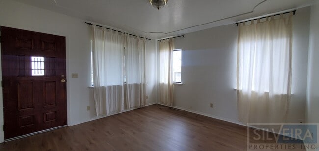 Building Photo - Cozy 2 bedroom 2 Bath home in Guadalupe