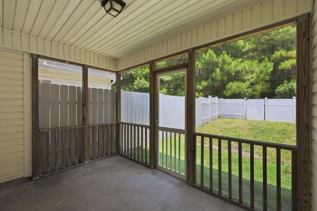 Building Photo - Carolina Forest Townhome