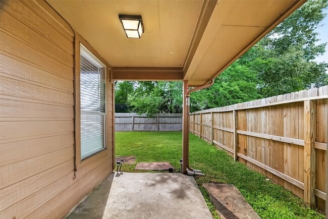 Building Photo - 19407 Arbor Pines Ln