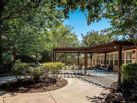 Building Photo - 410 Laura Ann Dr