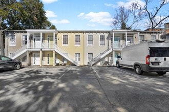 Building Photo - 702 Tattnall St