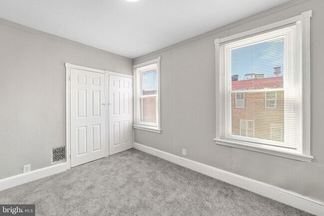 Building Photo - 3433 N Orianna St