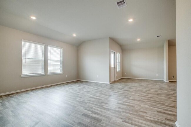Building Photo - 217 Pecos Dr