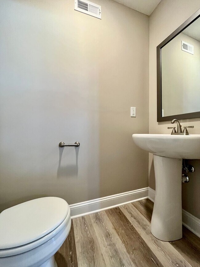 Building Photo - 276 Dugger Dr