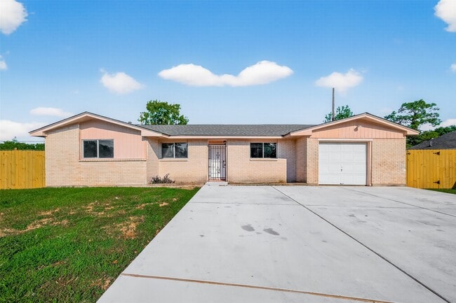 Primary Photo - 5126 Denoron Dr