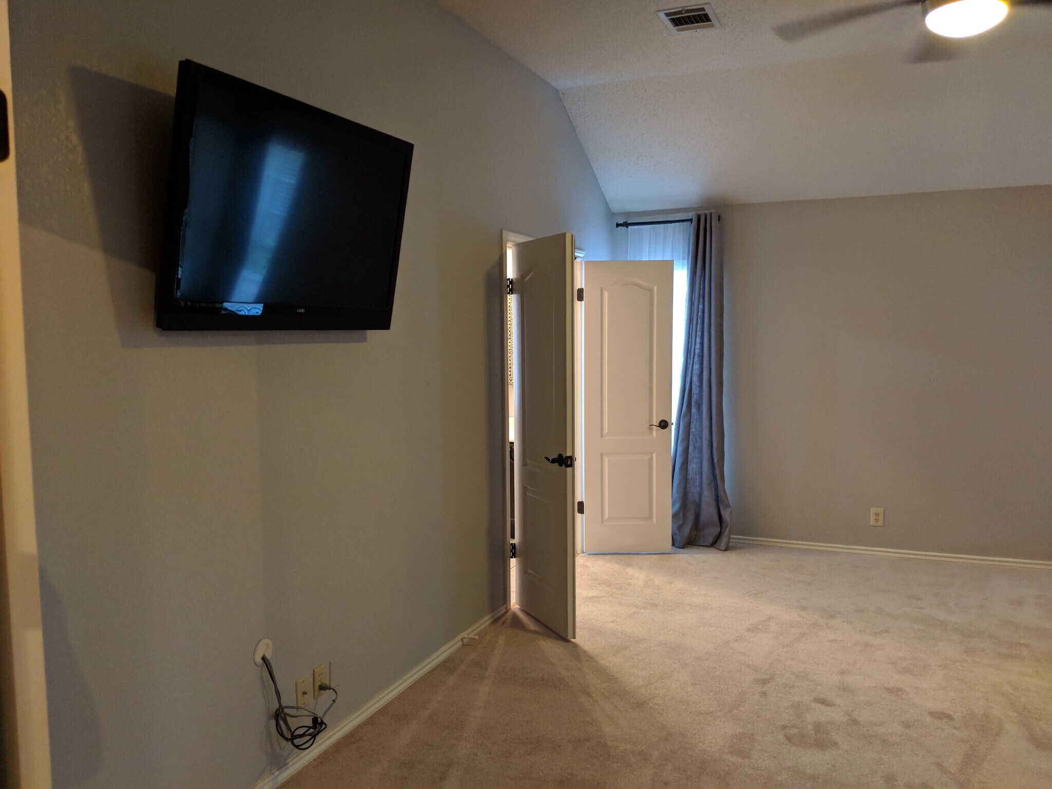 Building Photo - 1308 Meadow Lark Dr