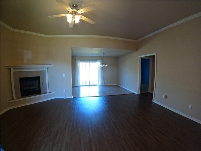 Building Photo - 516 Emerald St