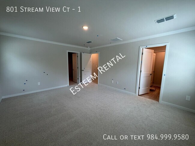 Building Photo - 801 Stream View Ct-1