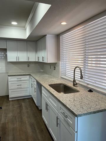 Building Photo - 3410 Columbia Cir
