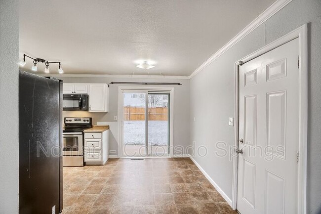 Building Photo - 1524 Maxwell St