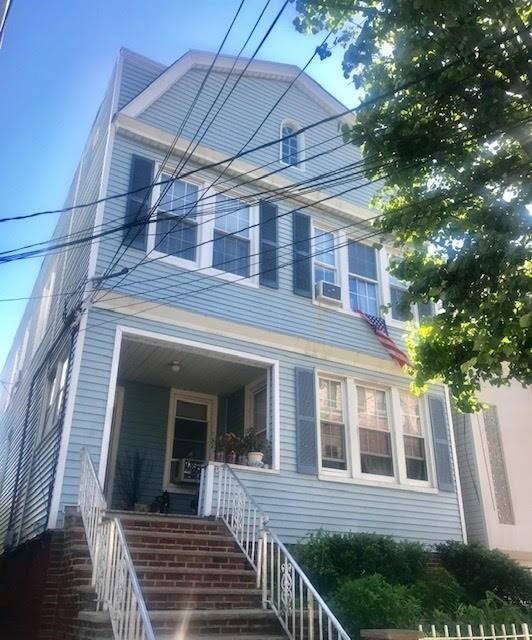 Primary Photo - 135 W 24TH St