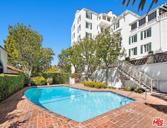 Building Photo - 1416 Havenhurst Dr