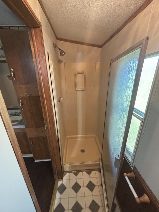 Building Photo - 300 Ricks Rd