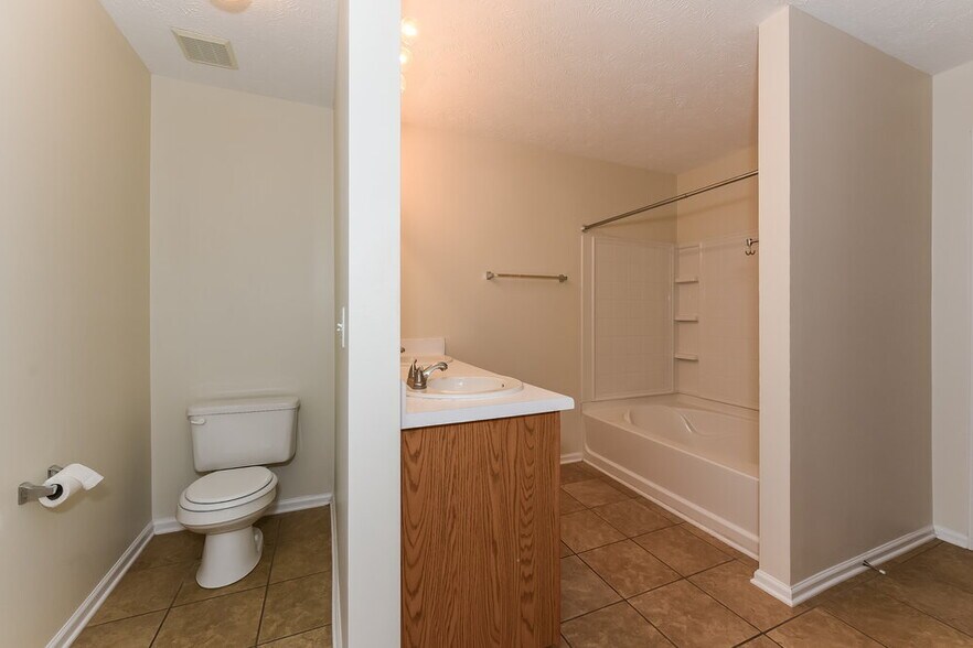 Building Photo - 4852 Nina Marie Ave