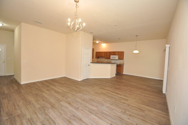 Building Photo - 2 STORY-3/3/1 DUPLEX