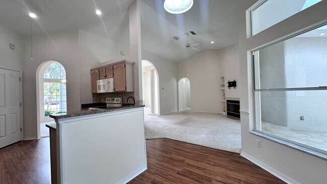 Building Photo - 7468 Aprelle Dr