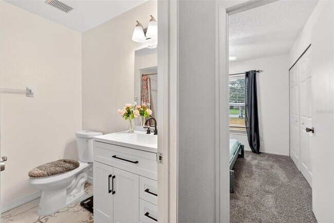 Building Photo - 5107 Deer Creek Dr
