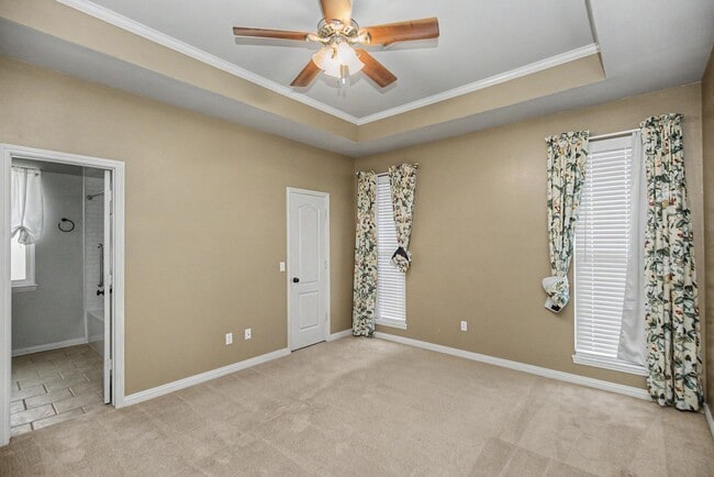 Building Photo - 29 Ivy Cir