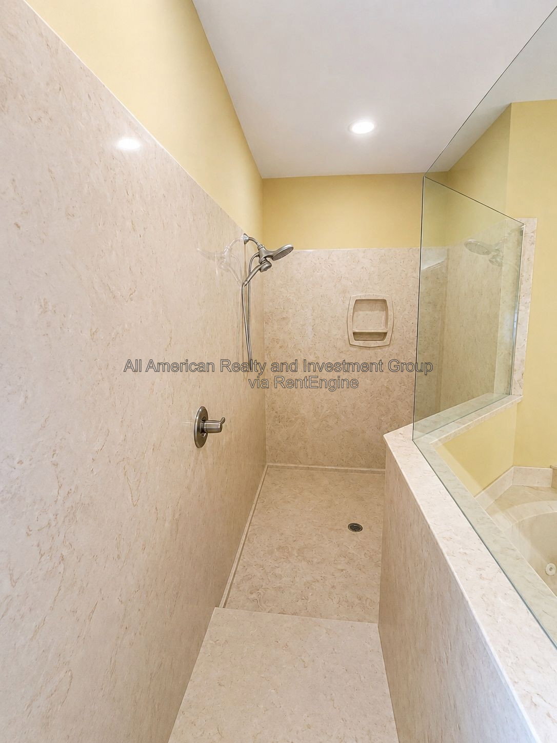 Building Photo - 612 Lombard Cir
