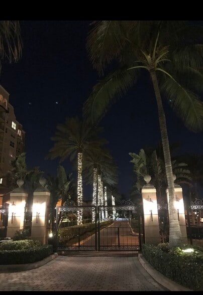 Building Photo - 3594 S Ocean Blvd