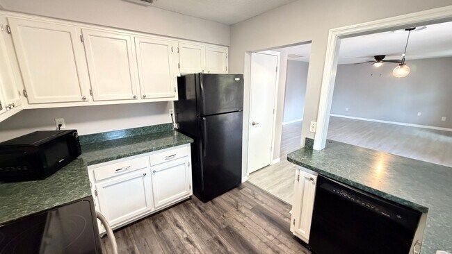 Building Photo - Timeless Charm Meets Modern Living — A 2BD/2BA Casselberry Gem You’ll Fall In Love With! WASHER &...