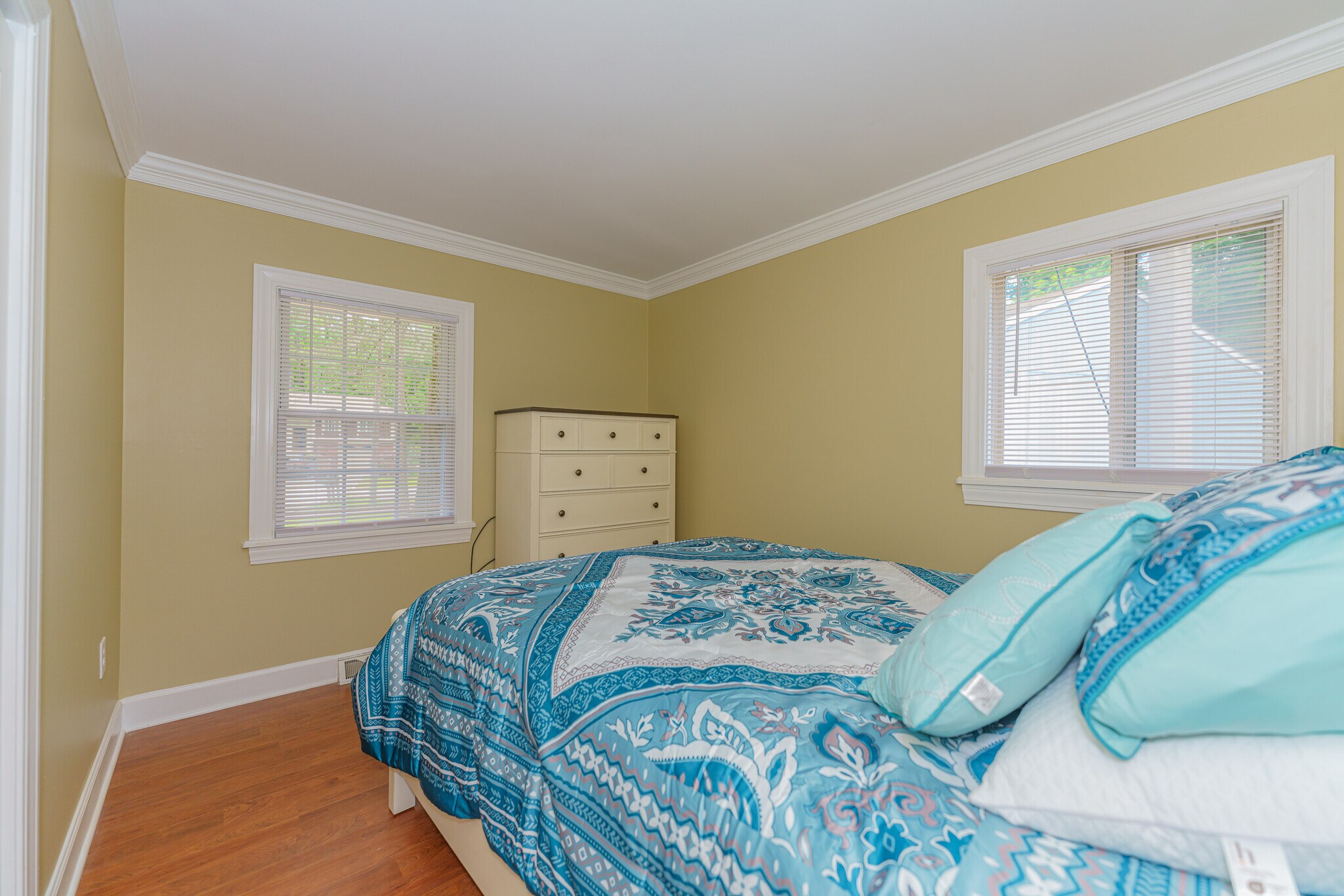 Building Photo - 15 Spa Cir