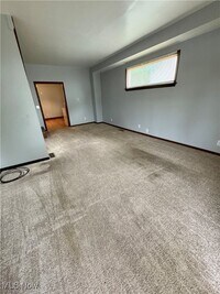 Building Photo - 287 Thomas St