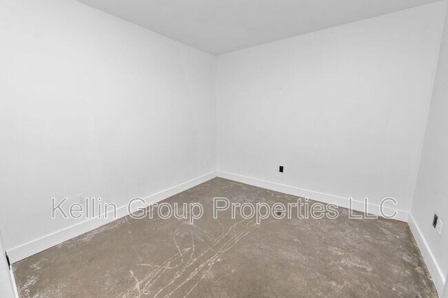 Building Photo - 111 N 12th St