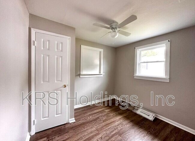 Building Photo - 115 Orange Dr