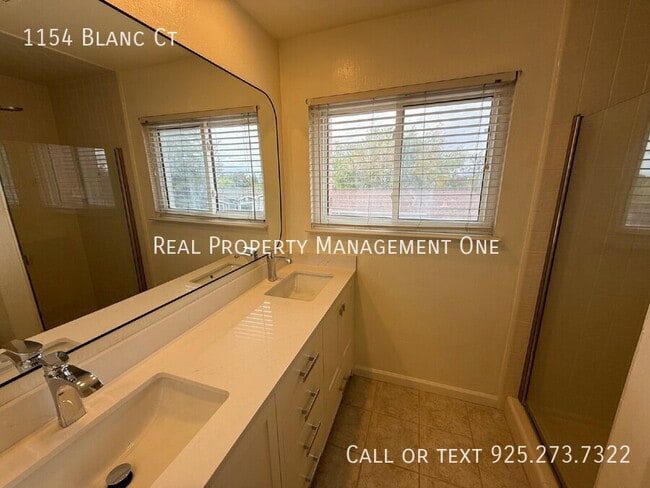 Building Photo - 1154 Blanc Ct