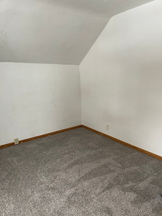 Building Photo - Click the “Apply Now” button or email wapmrentals@gmail.com for a prompt response.