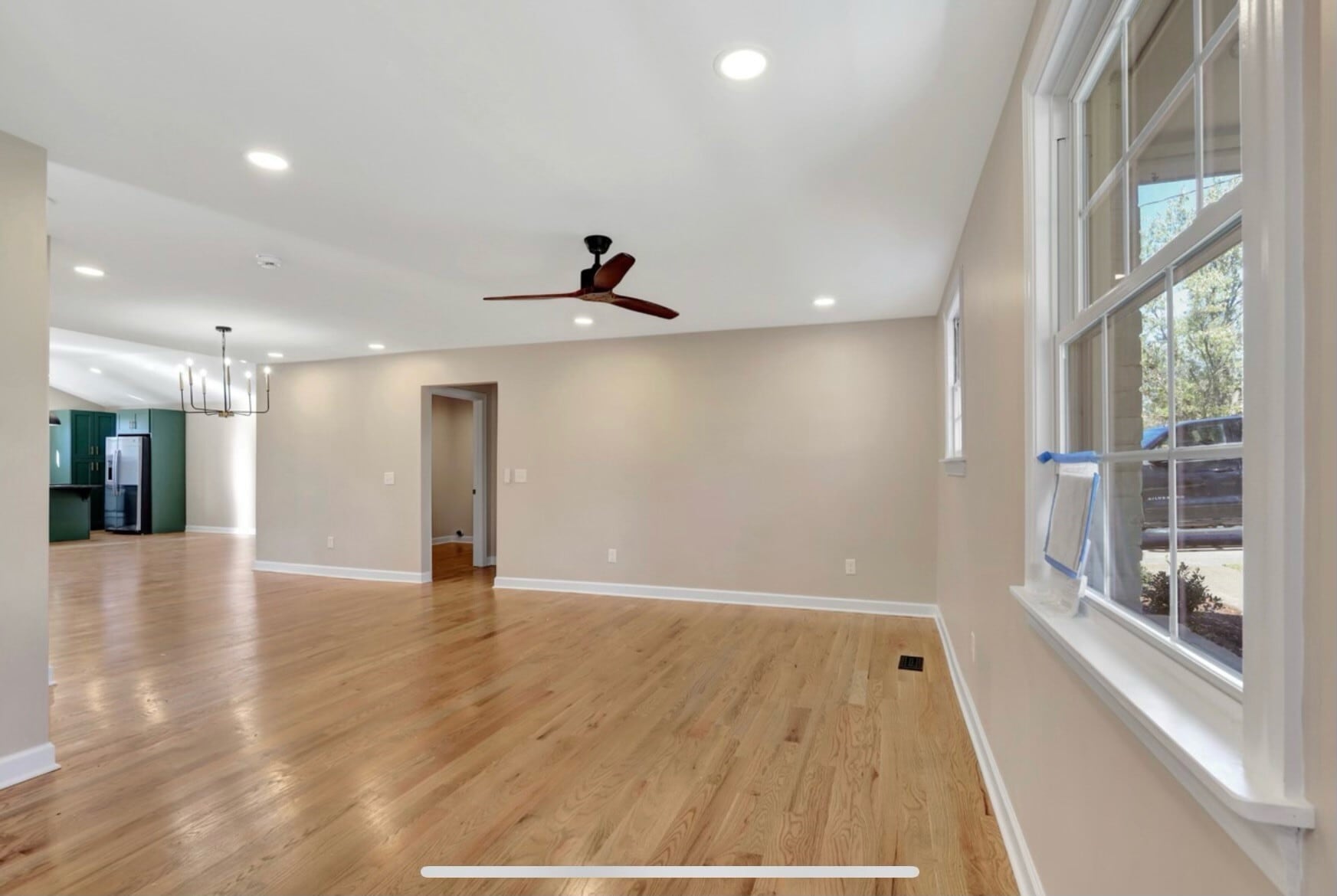 Entry - 462 Lanier Dr