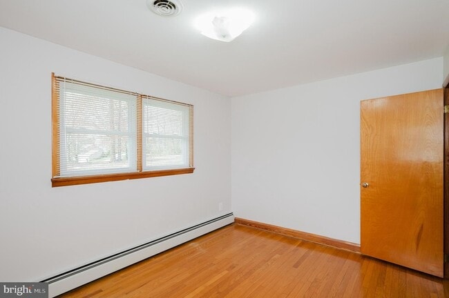 Building Photo - 1016 Winfield Dr