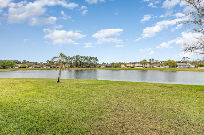 Building Photo - 1611 Sawgrass Dr SW