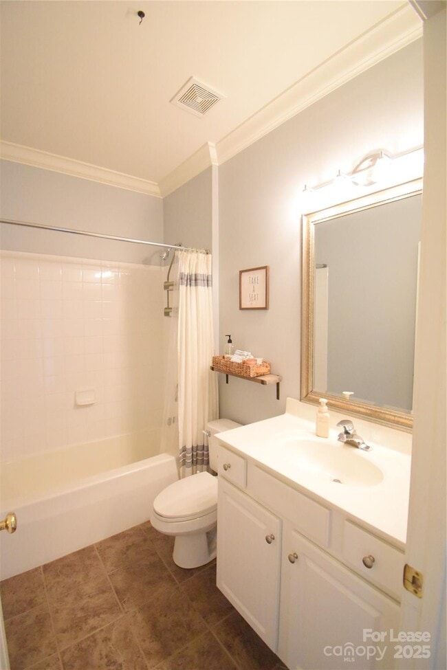 Building Photo - 16423 Golden River Ln