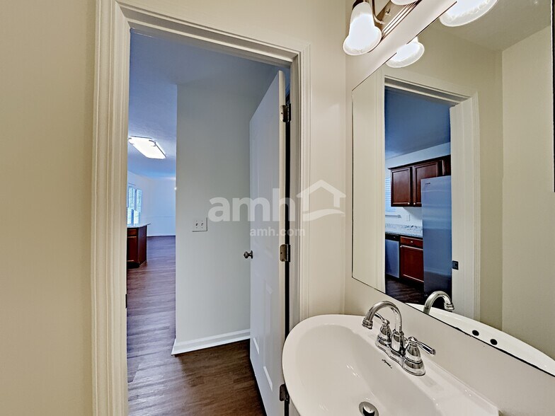 Building Photo - 8912 Ristau Ct
