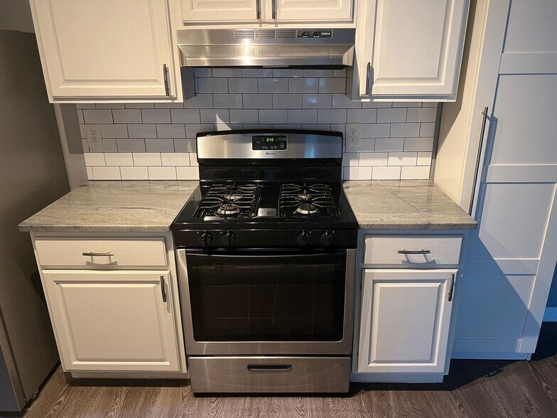 Building Photo - 2301 Tern Cir