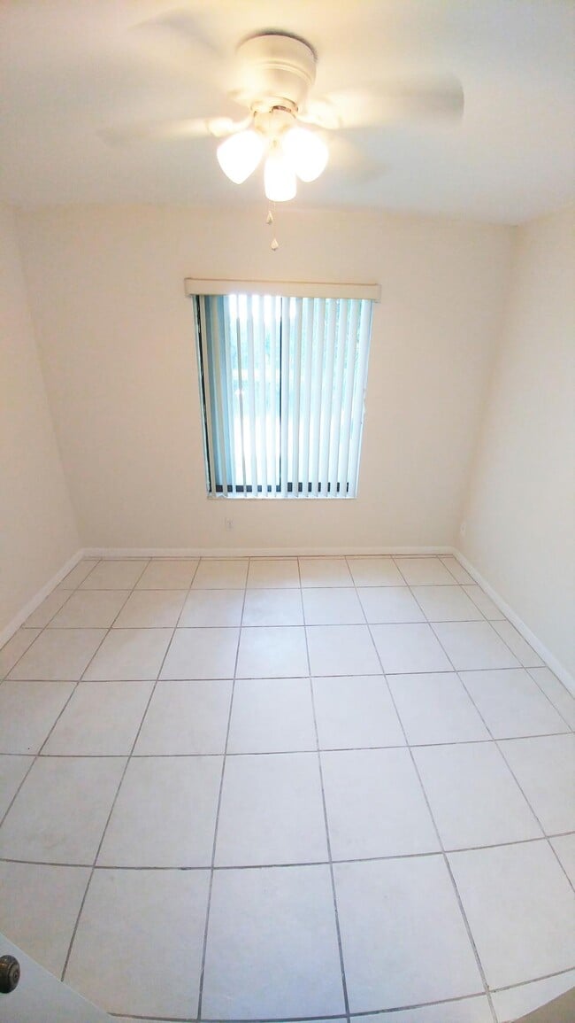 Building Photo - 1001 Green Pine Blvd