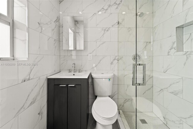 Building Photo - 3500 SW 25th St