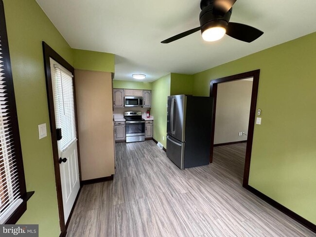 Building Photo - 41 4th St