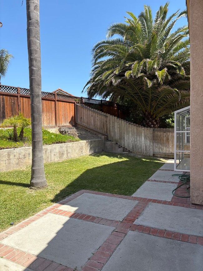 Building Photo - Rancho Del Oro, Single Family Home