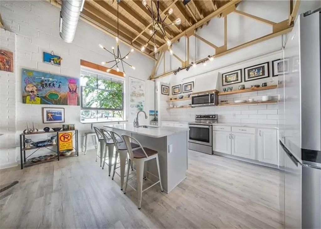 Building Photo - 308 St Louis St