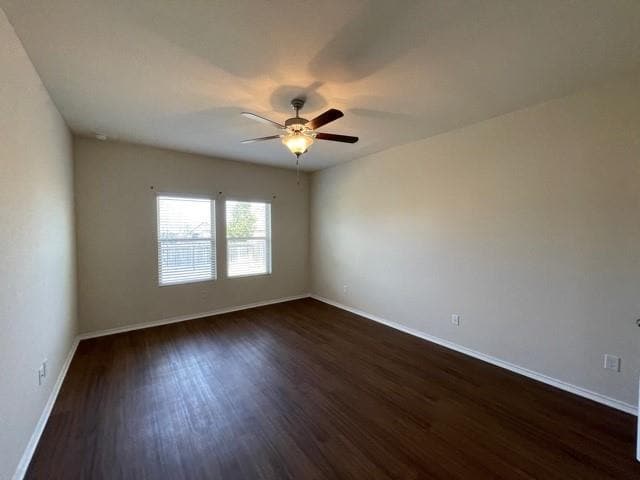 Building Photo - 1001 Hillrose Dr