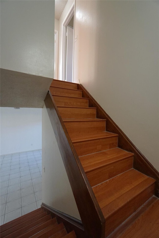 Building Photo - 6380 W 24th Ct