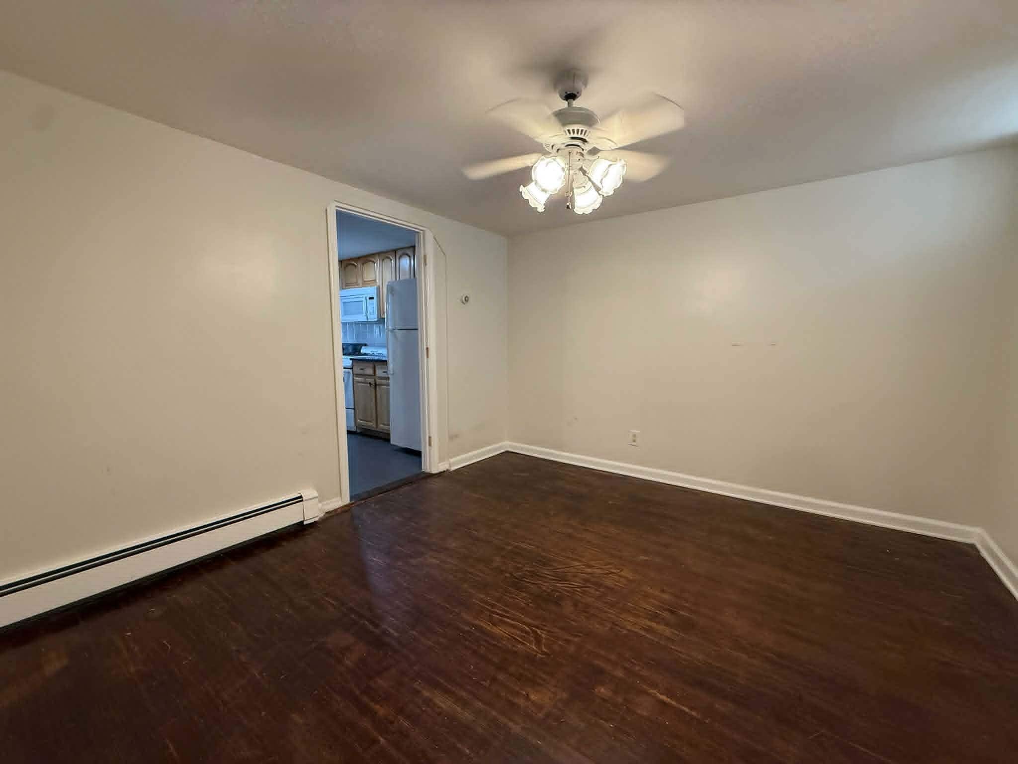 Building Photo - 226 70th St