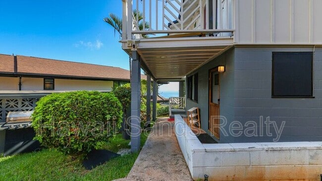 Building Photo - 4566 Sierra Dr