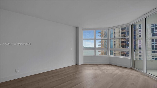 Building Photo - 555 NE 34th St